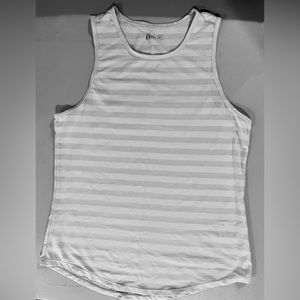 EUC ZYIA Women’s White Cubana Tank Size M